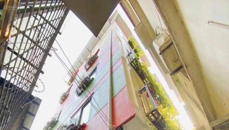 Cho thuê nhà nguyên căn ngõ Văn Chương 2, Đống Đa, 35m x4 tầng, 4 ngủ, 13 Triệu.